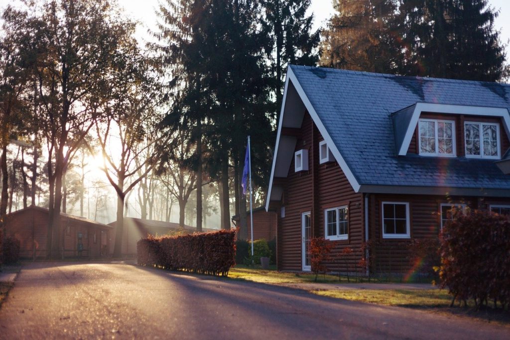 brick house roof tiles